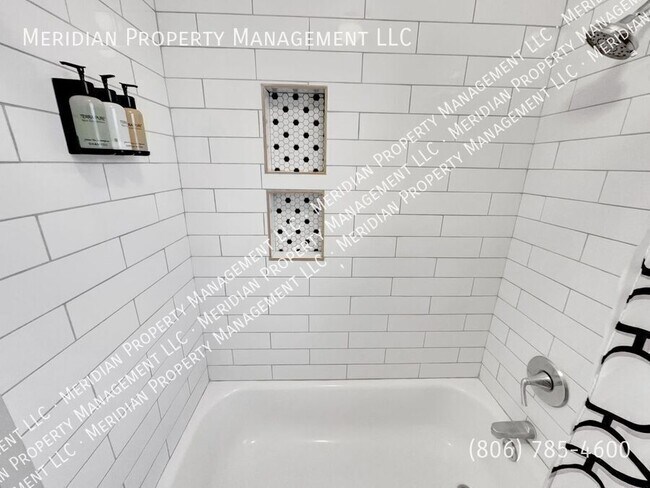 Building Photo - 2320 20th St