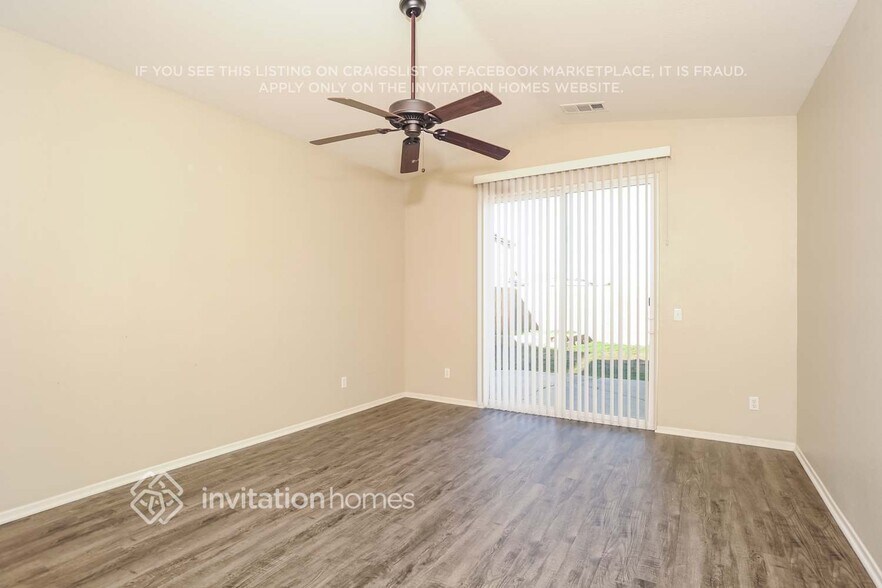 Building Photo - 5815 W Ave J 12