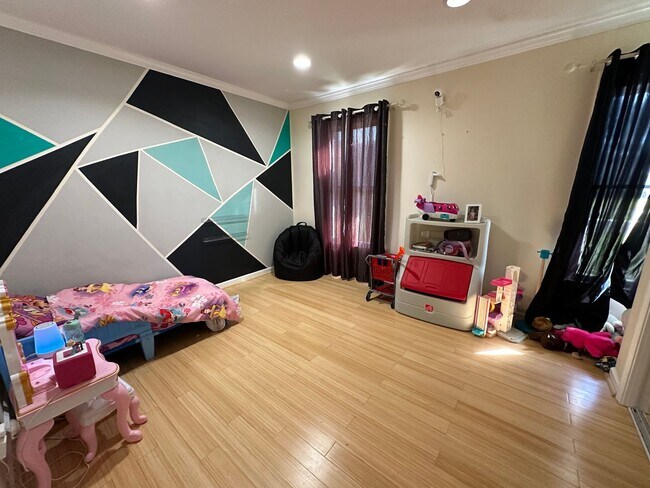 Building Photo - Bonus Room, Backyard Retreat, and More!