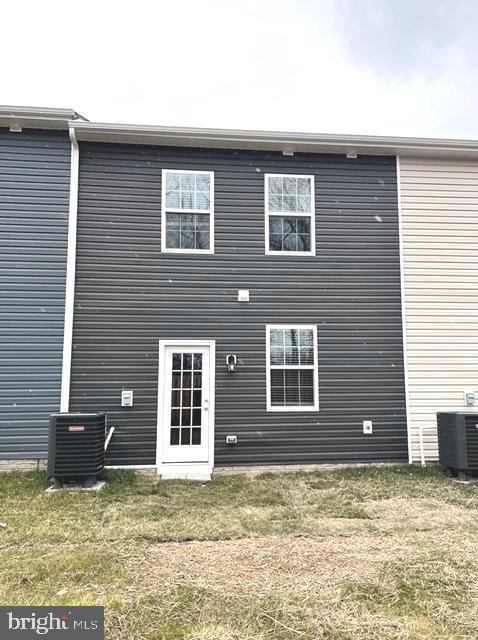 Building Photo - 403 Tevis St