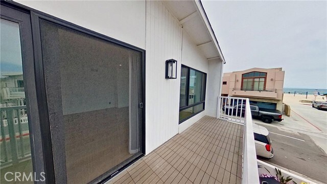 Building Photo - 4112 Seashore Dr