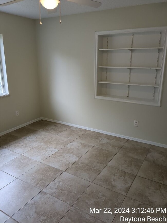 Building Photo - Spacious 4BR Home Minutes from Daytona Beach – Freshly Updated & Move-In Ready!