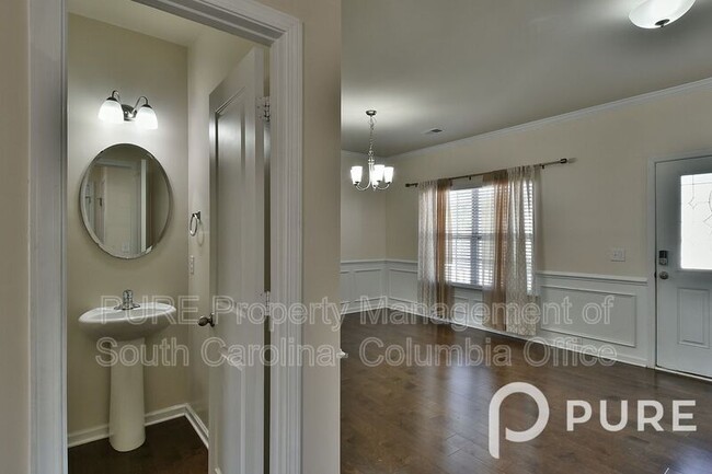 Building Photo - 161 Crimson Queen Dr