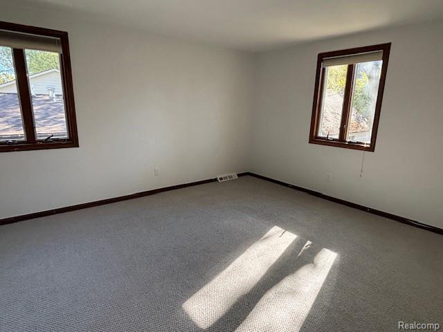 Building Photo - 2145 Lakeshire Dr