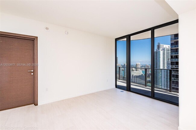 Building Photo - 1000 Brickell Plaza
