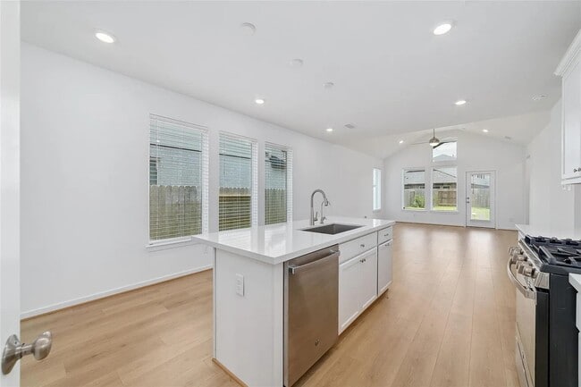 Building Photo - 21650 Lampeter River Ln