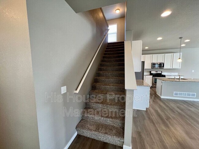 Building Photo - 3218 San Carlo Ave