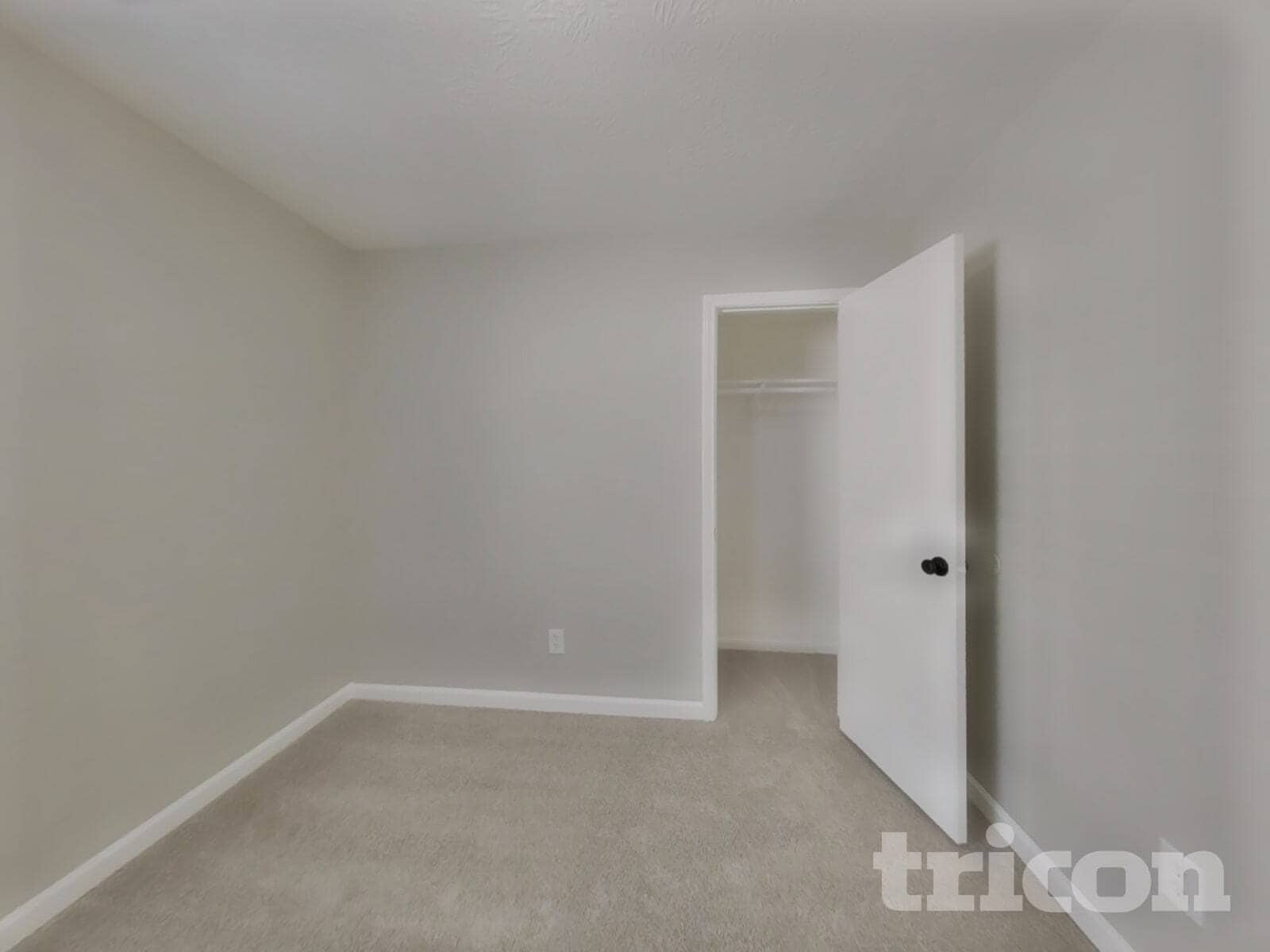 Building Photo - 16229 Summerset Estates Blvd