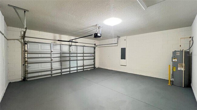 Building Photo - 2440 White Poppy Dr