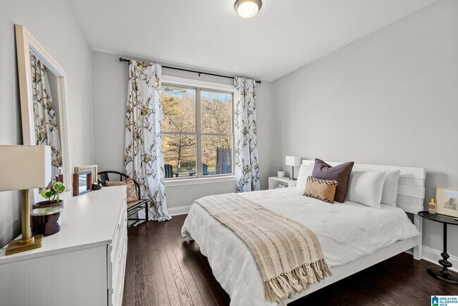 Building Photo - 4343 Cahaba Bend