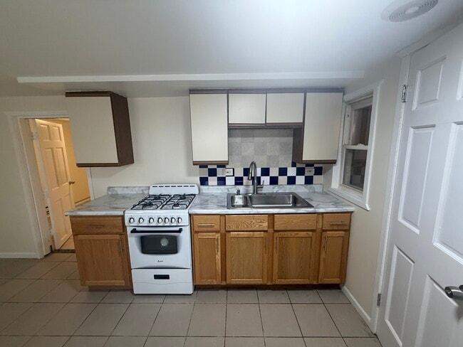 Building Photo - 5218 W Crystal St