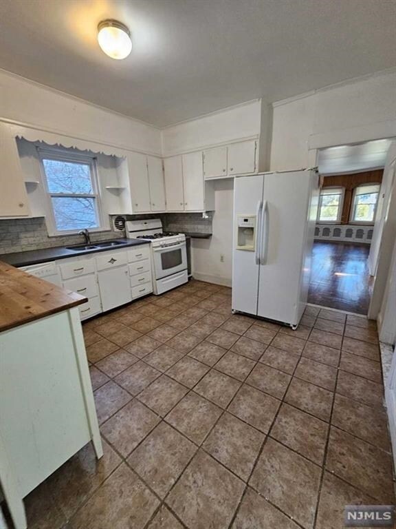 Building Photo - 482 Sterling Pl