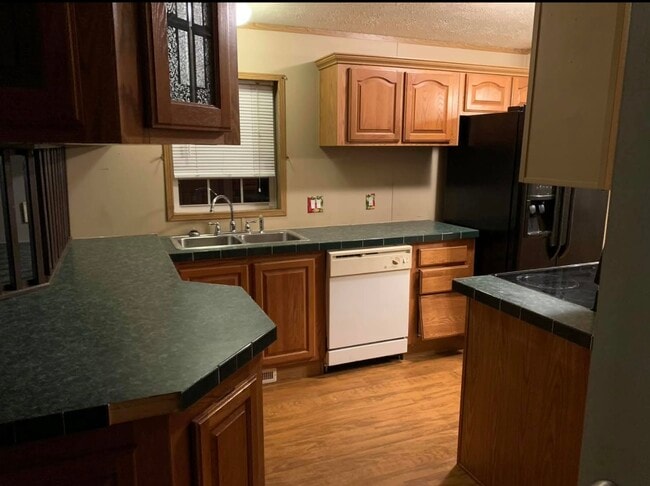 Building Photo - 296 North State Route 2