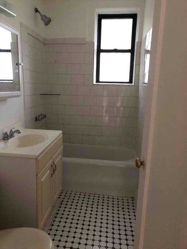 Building Photo - 214 Fifth Ave