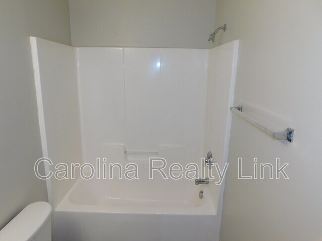 Building Photo - 3131 Decapolis Dr