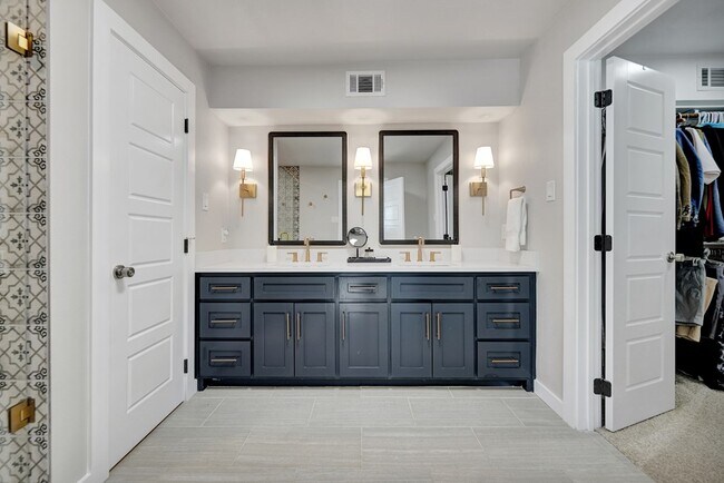 Building Photo - 715 Shell Ave