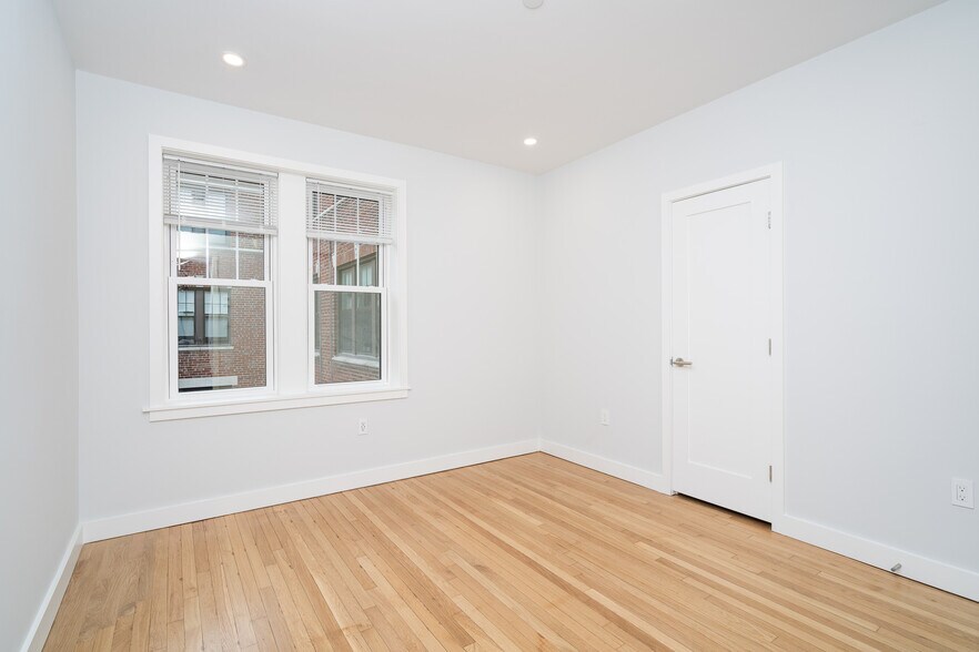 Building Photo - 19A Forest St. Unit 32