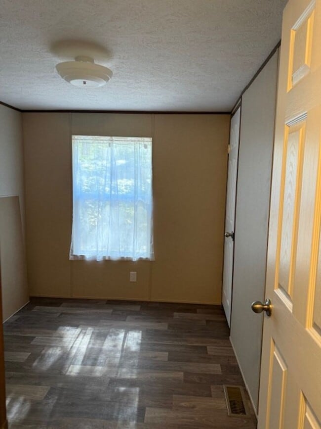 Building Photo - Marsh Oaks