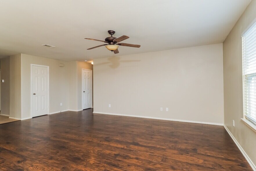 Building Photo - 3200 Sadie Trail