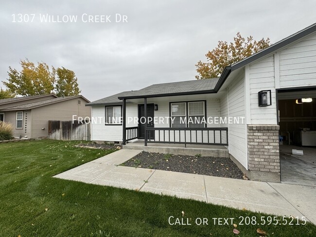 Primary Photo - Nice newly remodeled home in Nampa!