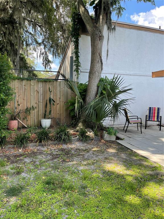 Building Photo - 25 Fawn Ln