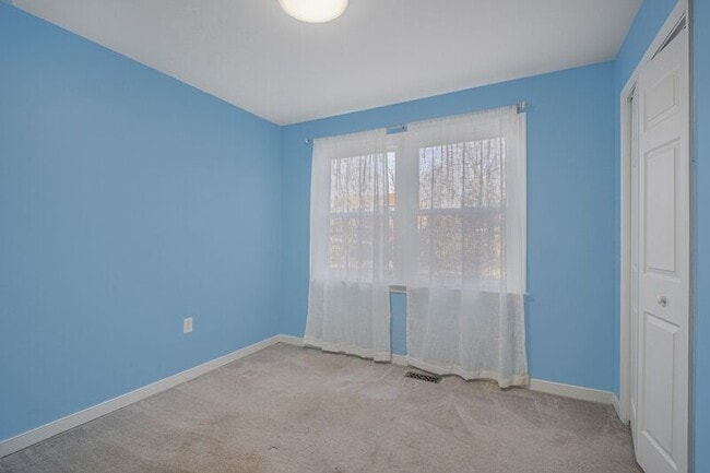 Building Photo - 22 Brown Cir