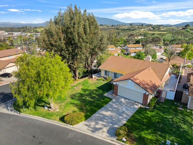 Building Photo - Updated 3-Bedroom Home with Modern Upgrade...