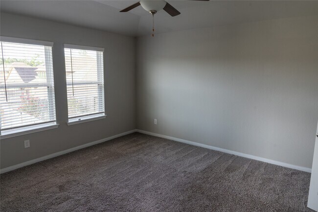 Building Photo - 7010 Silverleaf Oak St