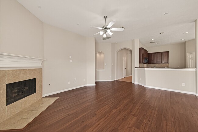 Building Photo - 25918 Silver Timbers Ln