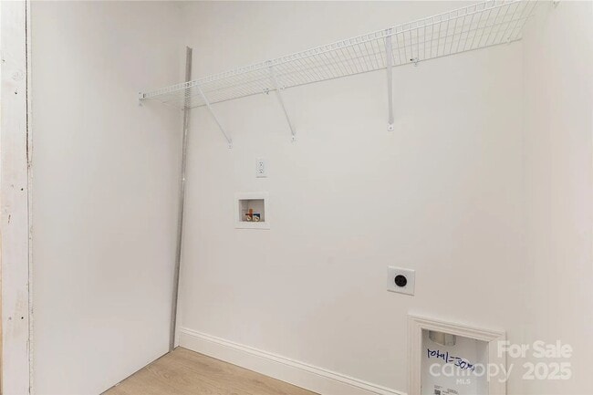 Building Photo - December Rent Special! New Construction 3 Bed 2.5 Bath Home in Hickory, NC