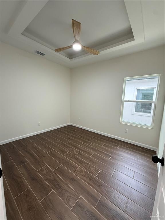 Building Photo - 13 S Woodland Dr