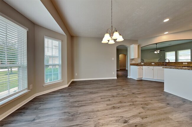 Building Photo - 30710 Basil Trace Dr