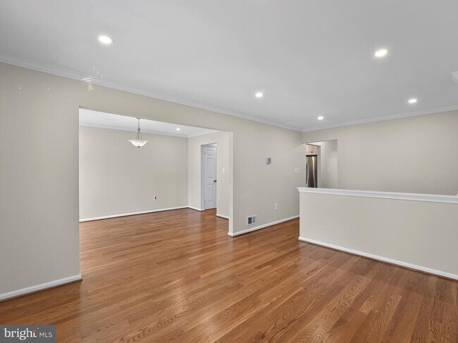 Building Photo - 7740 Bristol Square Ct