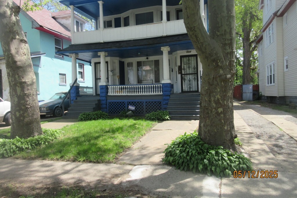 Building Photo - 1607 Holyrood Rd
