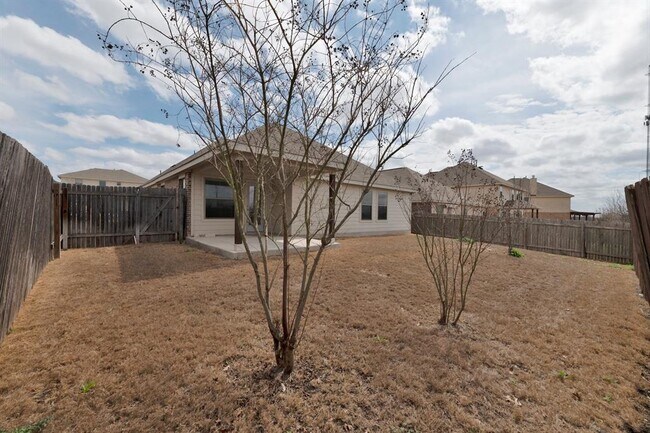 Building Photo - 753 Hot Spring Valley