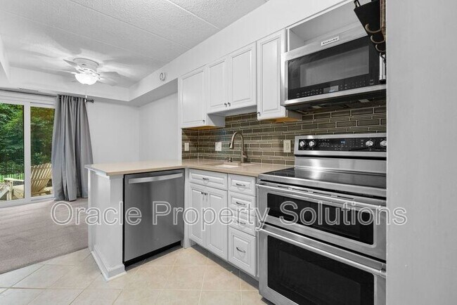 Building Photo - 5707 Harpers Farm Rd