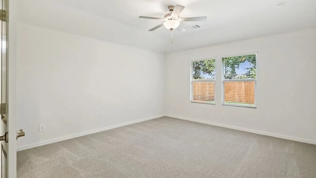 Building Photo - 710 Edgehurst Dr