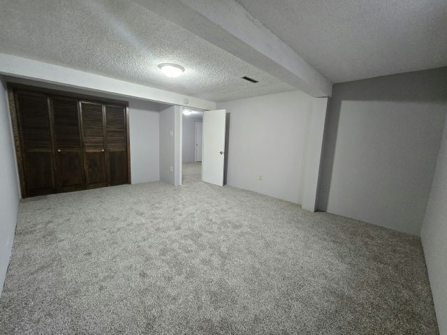 Building Photo - 406 Viking Terrace