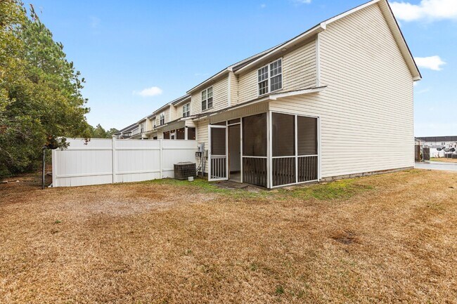 Building Photo - Carolina Forest