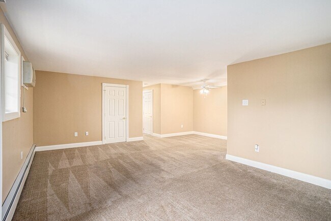 Building Photo - Almont Terrace Apartments
