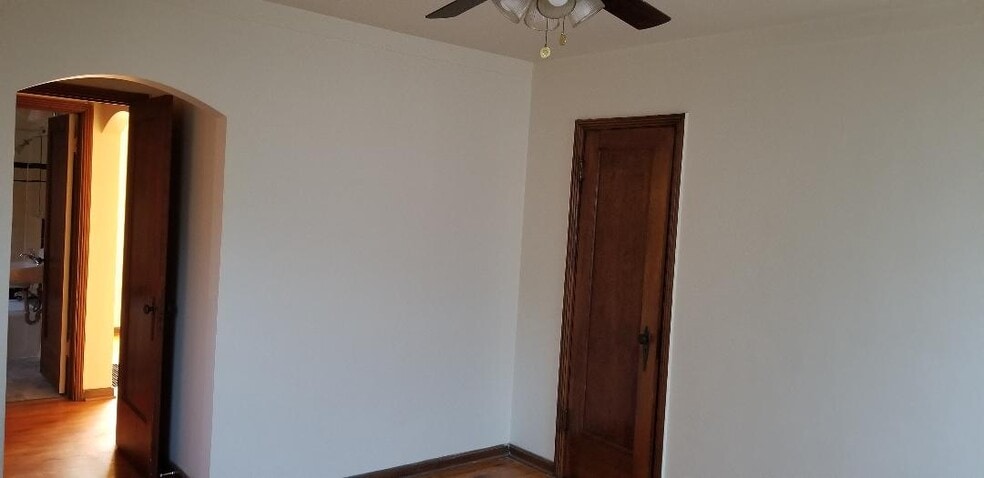 Bedroom - 1348 Eastview Ave