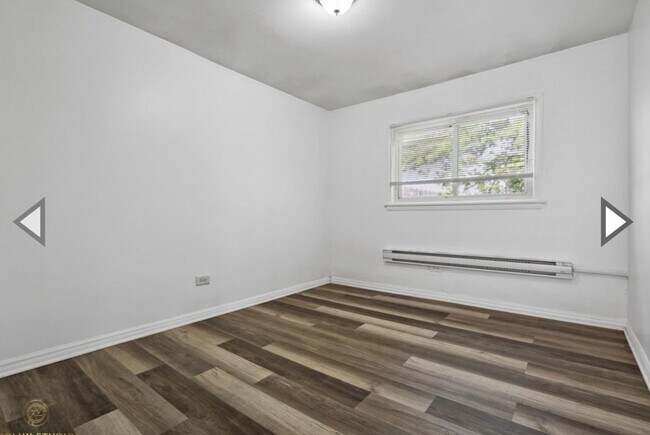 Building Photo - 1208 S 49th Ct