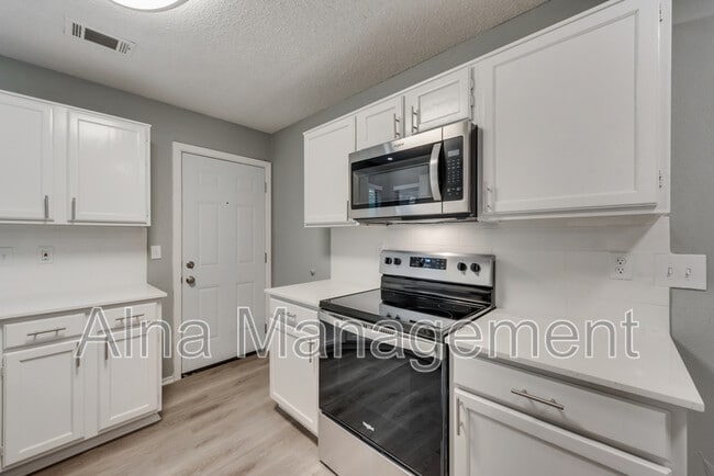 Building Photo - 6014 Meadowside Trail
