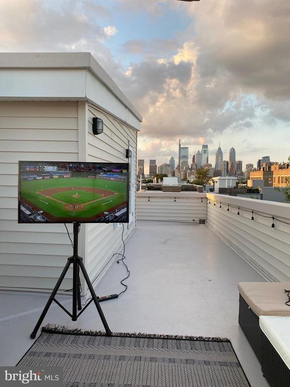 Building Photo - 1937 Gerritt St