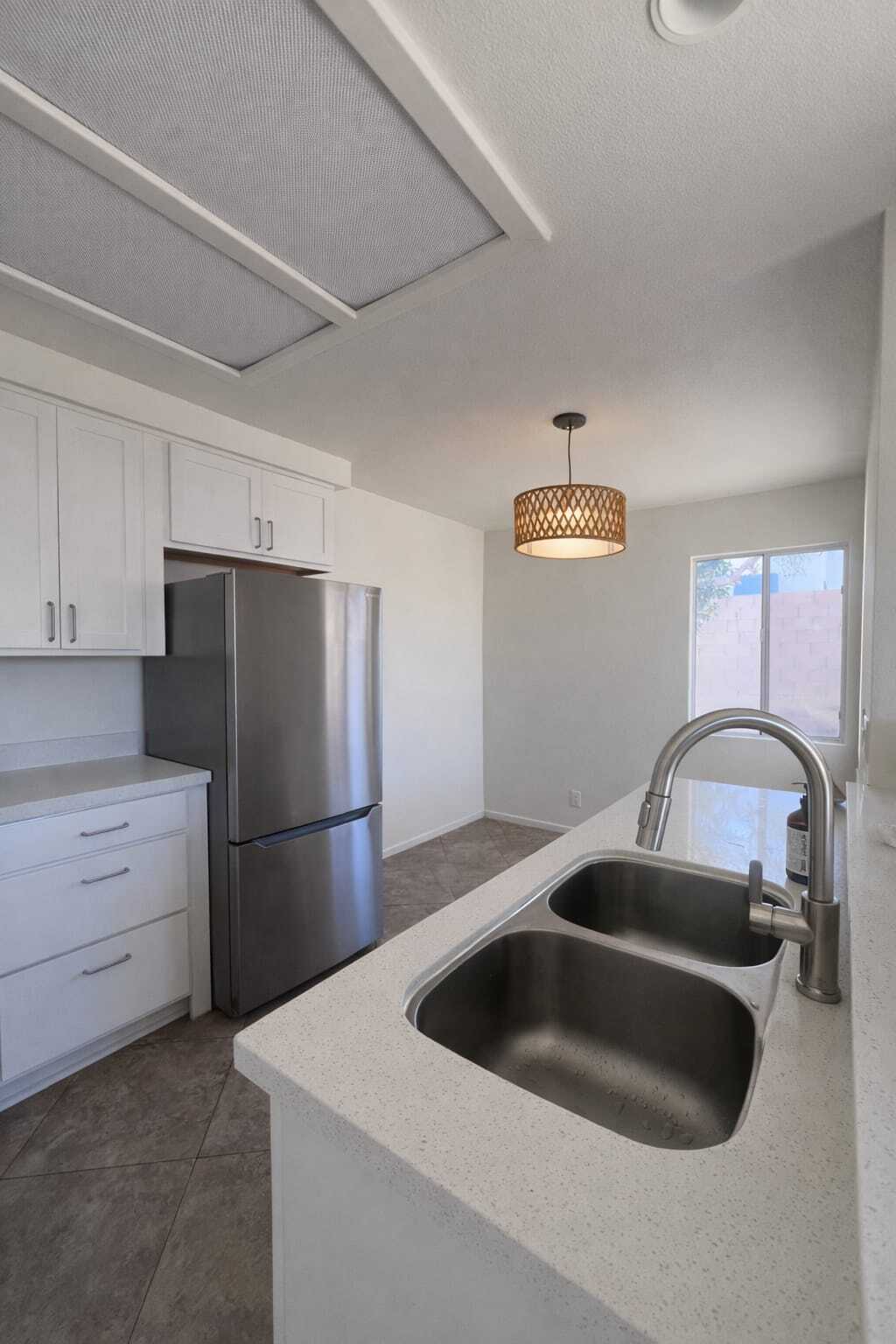 Building Photo - 53755 Avenida Diaz