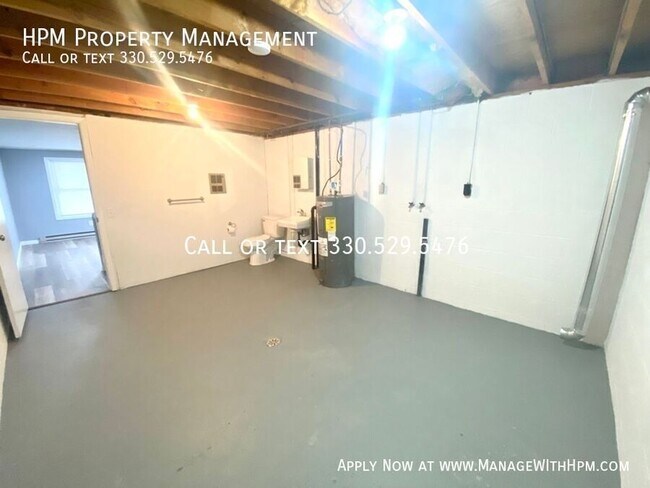Building Photo - 1021 Pittsburgh Ave NW-