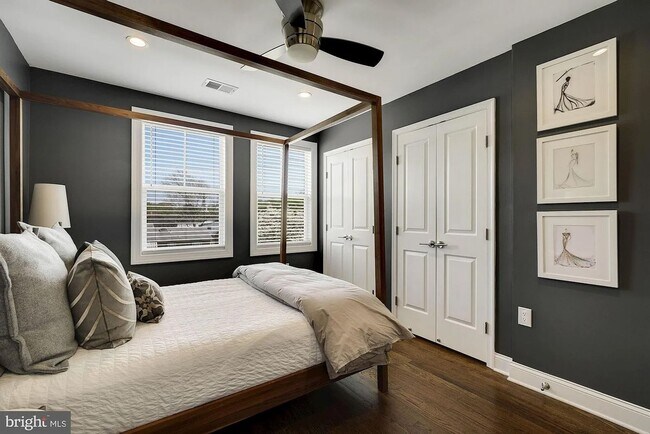 Building Photo - Newly Renovated Single Family home with Off Street Parking