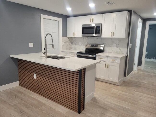 Building Photo - 4944 Elkner St