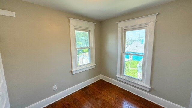 Building Photo - BATES HENDRICKS/GARFIELD PARK - 4 BR BEAUTIFULLY RENOVATED AVAILABLE NOW!