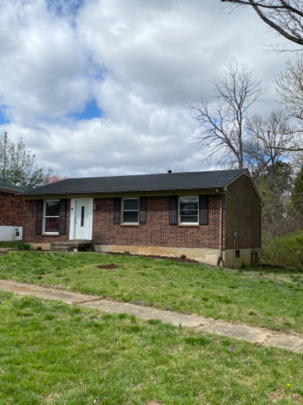 Building Photo - 10100 Coralwood Dr